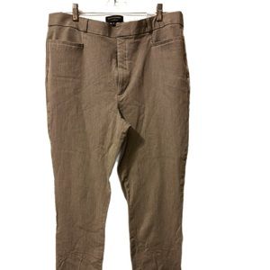 Gray cropped slacks